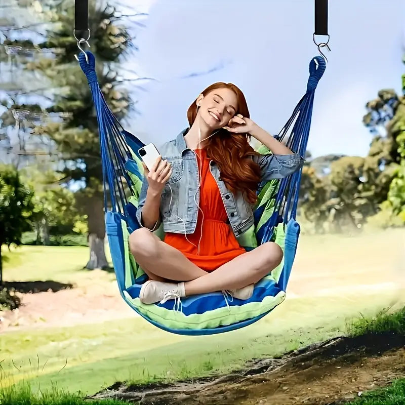 "Hammocks: Comfortable Material, Stable Load-Bearing, Easy to Carry, Perfect for Outdoor Relaxation"